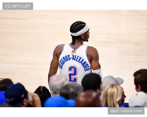 亚历山大获西部周最佳殊荣 场均31.7分5.3篮板5.7助攻效率惊人 亚历山大获西部周最佳殊荣 场均31.7分5.3篮板5.7助攻效率惊人